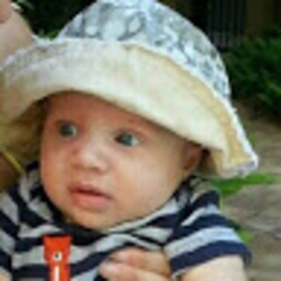 Meet your Posher, Ana's - Picture 1 of 1